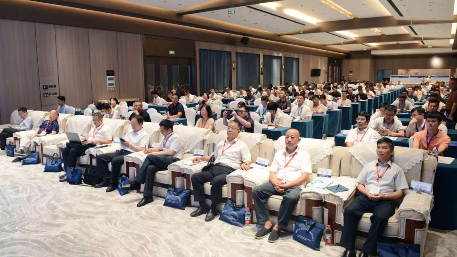 2024第一届"PG电子杯"材料装备行业数字化发展论坛在湖南湘潭（PG电子）胜利召开